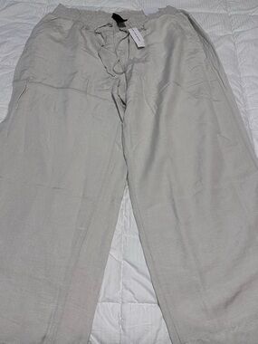 Light Gray Women‘s Drawstring Linen Blend Pants